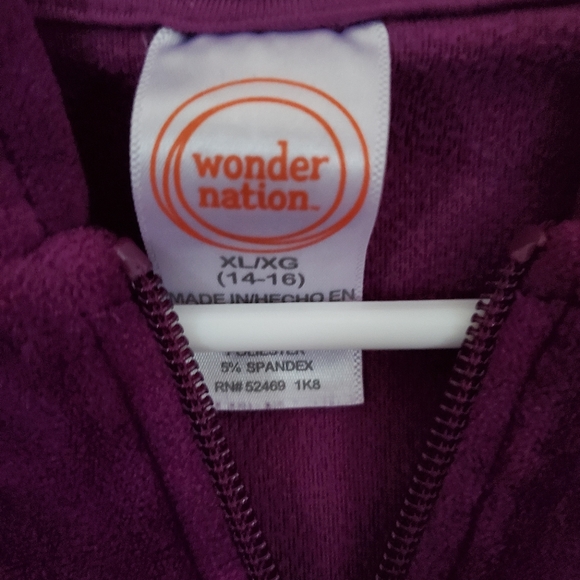 Girls zip up coat - Picture 1 of 3